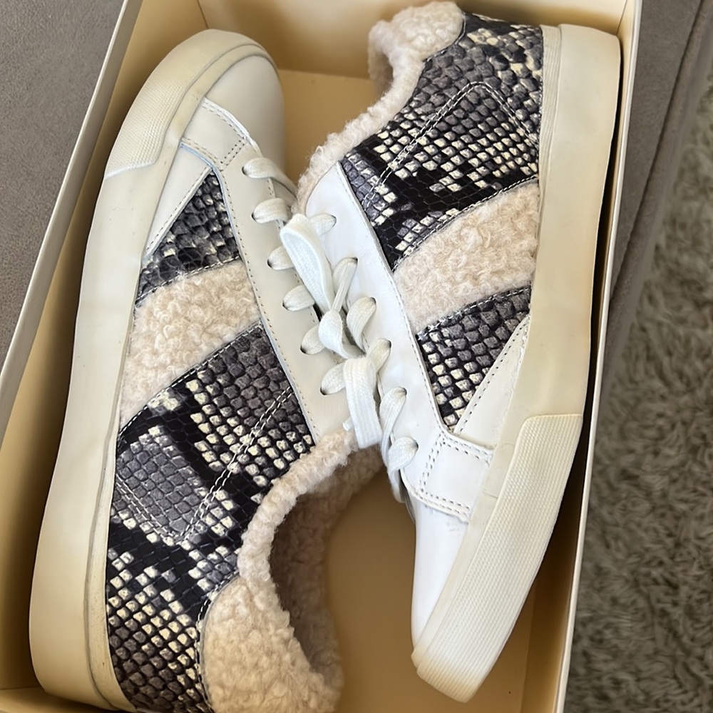 NEW Marc Fisher LTD mello leather sneakers - Picture 4 of 8